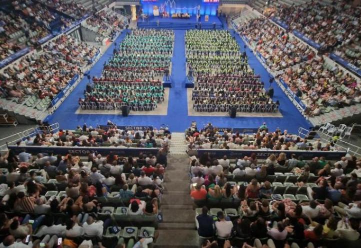 The Palacio de los Deportes de Murcia, during the graduation of the Faculties of Sport, Pharmacy and Nutrition, and Physiotherapy, Podiatry and Occupational Therapy.