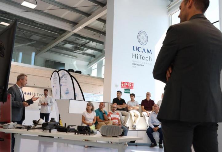 Presentation of the Degree at UCAM HiTech.