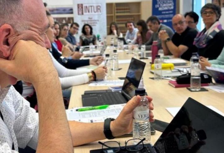 A snapshot of the REDINTUR meeting