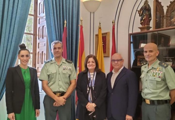 The UCAM President and the Head Colonel of the Guardia Civil in the Region have met at the Murcia Campus to make this agreement effective.