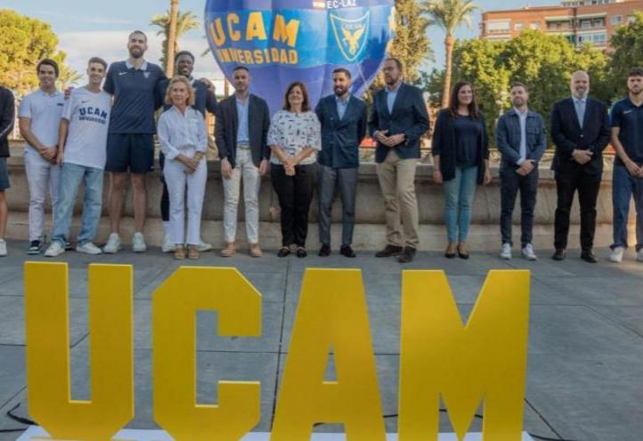 Inauguration of the UCAMxNike Activities Zona on the Plaza Circular