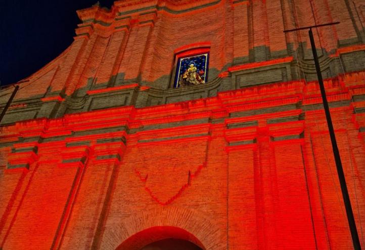 The façade of the Monastery of Los Jerónimos lighted up for the Persecuted Church.