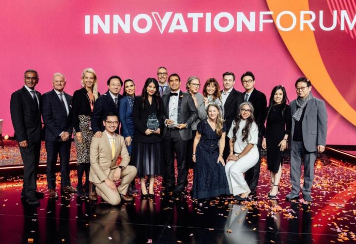 Group photo of the award winners with UCAM PhD Alina Kilasoniya (3rd left).