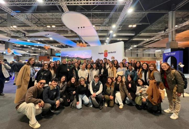 Students from the Bachelor&#039;s UCAM Degree in Tourism and related postgraduate courses at FITUR 2025.