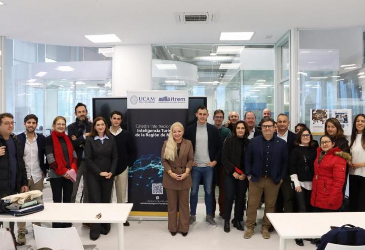 Group photo of the participants in the CIITUR-Lab; Research Meeting on Tourism Intelligence, held at UCAM HiTech.
