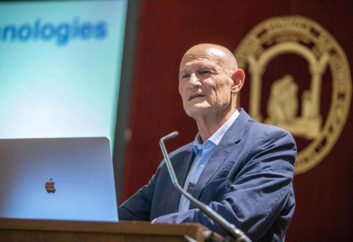 Juan Carlos Izpisúa during a talk at the Temple of the Monastery of Los Jerónimos, UCAM premises