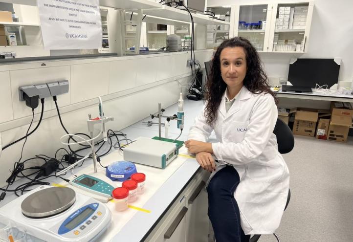 María Cuartero, co-director of the UCAM-SENS Chemical Sensors Unit