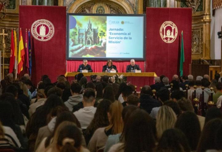 The conference was inaugurated by María Dolores García, UCAM president; Bernardito Cleopas, papal nuncio to Spain, and José Manuel Lorca, bishop of the Diocese of Cartagena