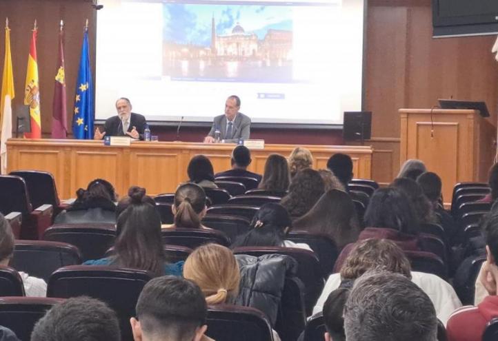 Moshé Bendaham, Chief Rabbi of the Jewish Community of Madrid, speaking at the Conference
