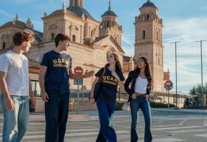 Caption: 6000 international students from 135 countries are studying at UCAM this year