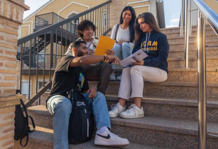 QS ranks UCAM 9th in Spain for international student diversity.