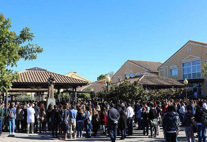 A minute of silence and a prayer held at UCAM for the victims of the terrorist attacks