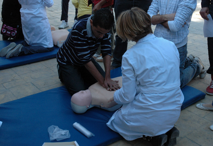 The visitors of the Science Week will learn cardiopulmonary resuscitation techniques