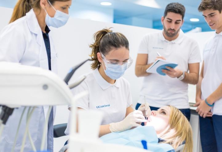 UCAM, one of the Spanish universities with the lowest abandonment rate