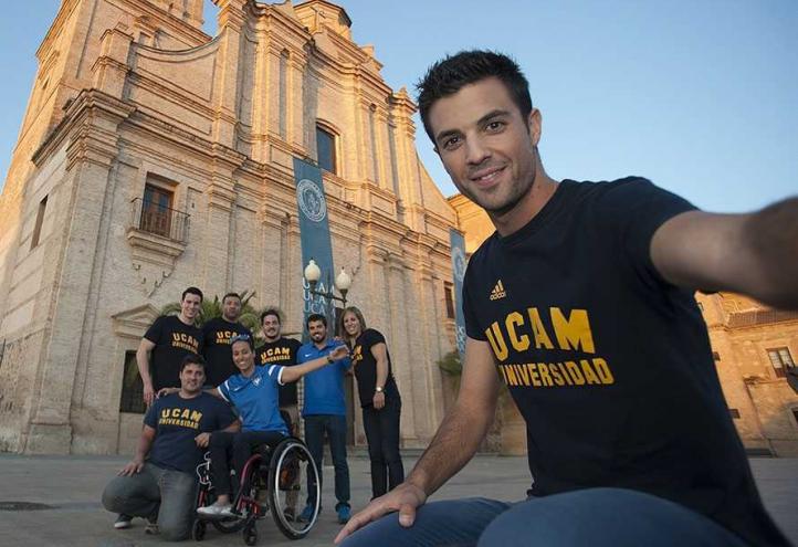 UCAM heats up FITUR to boost tourism in the region