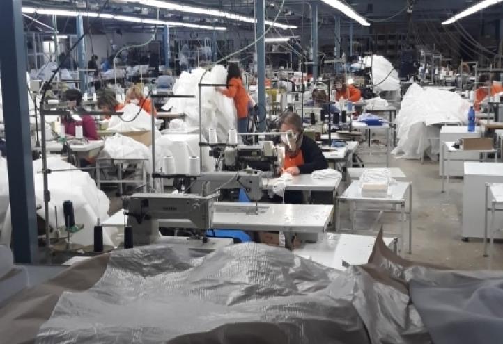 UCAM buys polypropylene fabric to make 25,000 surgical gowns for the Murcia Health Service