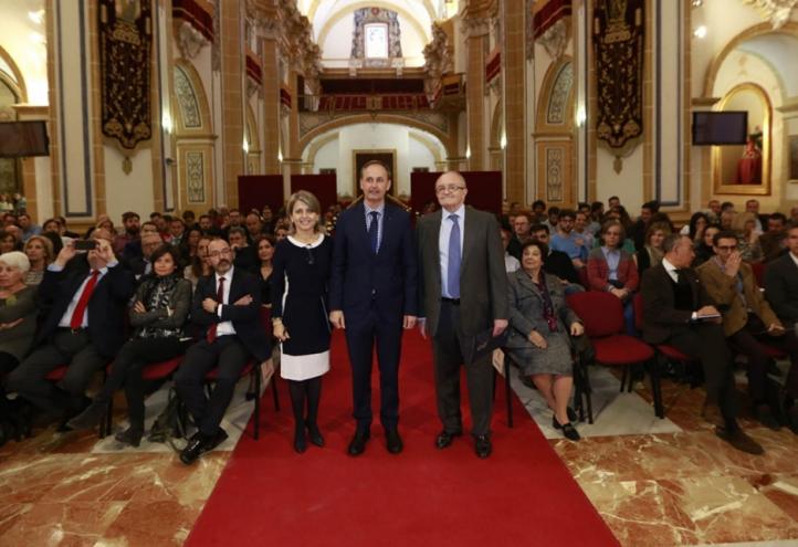 “Spain needs more sciences, more competitiveness and more ties to the corporate interests”