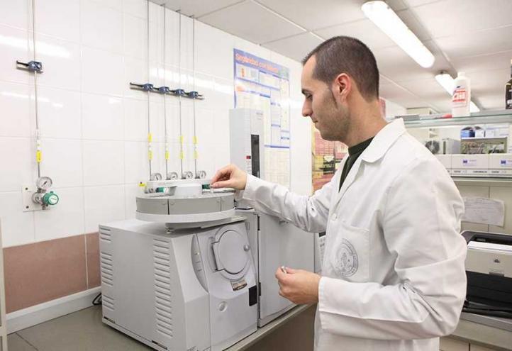 Applications open for initiation to research grants, pre-doctoral and post-doctoral contracts