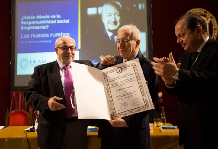 José Luis Mendoza to be awarded for the educational model of UCAM in the New York Awards