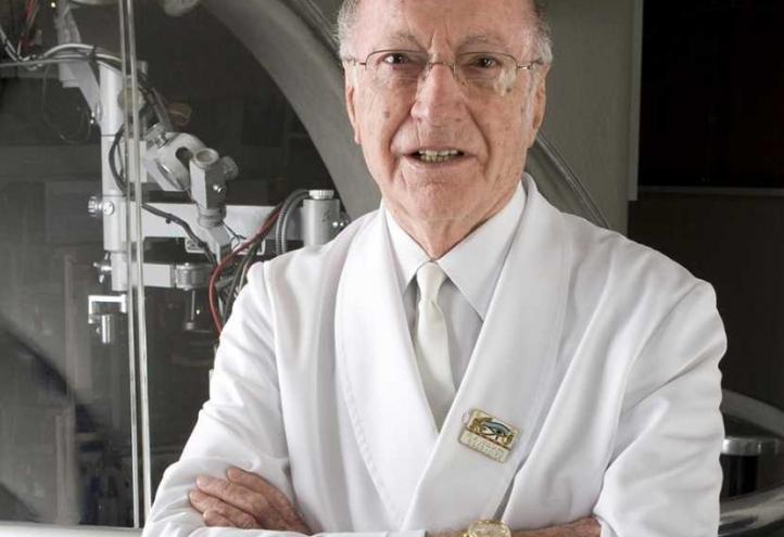 The lecturer in Ocular Surgery, Joaquín Barraquer, will be invested as Doctor Honoris Causa by UCAM