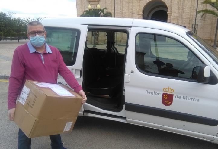 UCAM donates 60 infrared thermometers to the Murcia Health Service