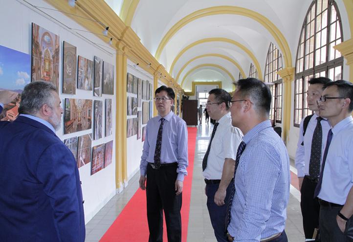 The Chinese universities of Xi&#039;an and Ningbo will cooperate with the UCAM in research and training