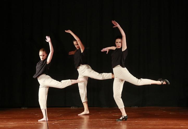 The Dance Company of the UCAM has performed the pieces entitled ‘Fragmentos’ and ‘Mutable’